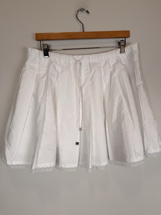 J. Crew Dresses & Skirts - J. Crew Pleated tie-waist mini skirt Large White Pleated Skirt NEW